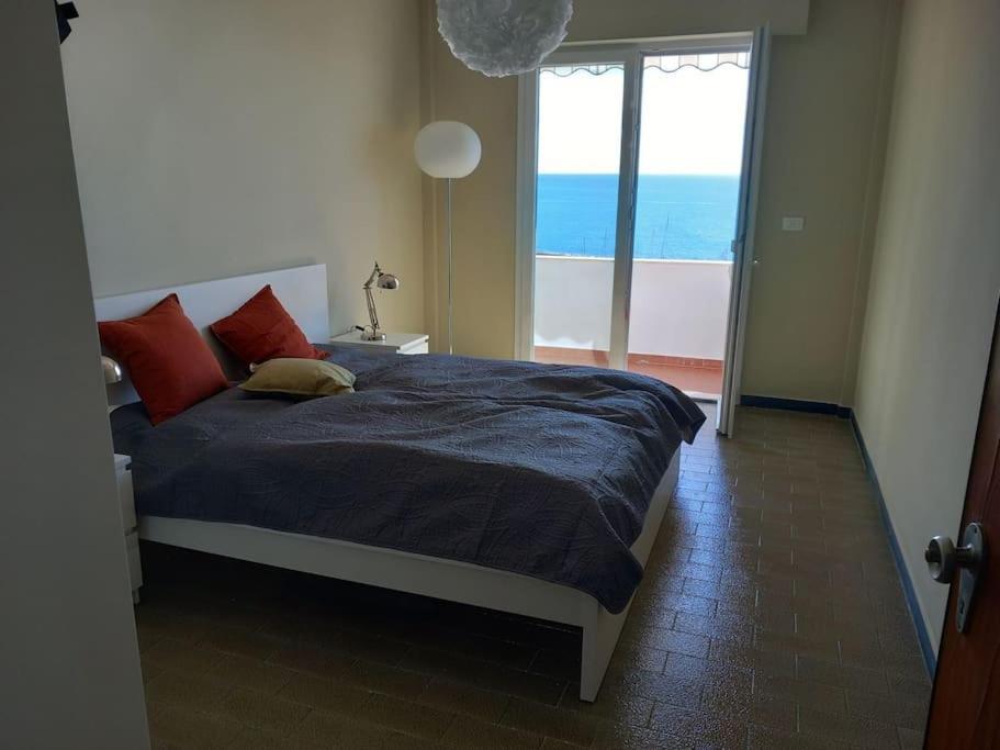 Bella Vista Sopra Il Porto! Apartment San Lorenzo al Mare Exterior photo