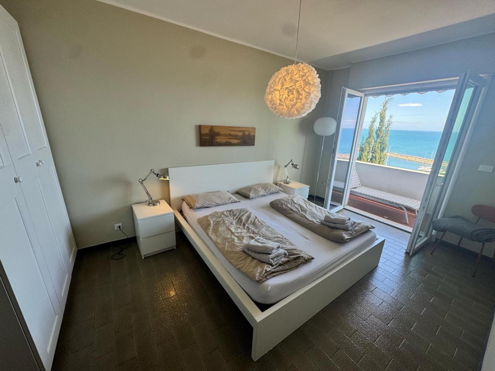 Bella Vista Sopra Il Porto! Apartment San Lorenzo al Mare Exterior photo